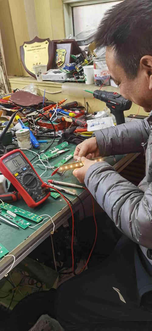 維修電路板的基本方法 維修電路板的基本方法