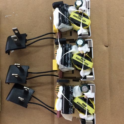 電路板插頭固定膠頭