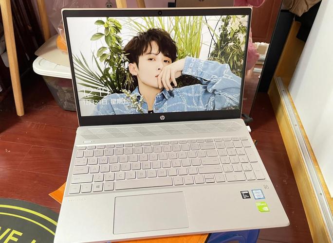 筆記本改觸摸屏最好的方法，只需要1分鐘