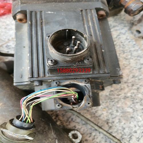 維修伺服電機動力插頭視頻，伺服電機插頭更換