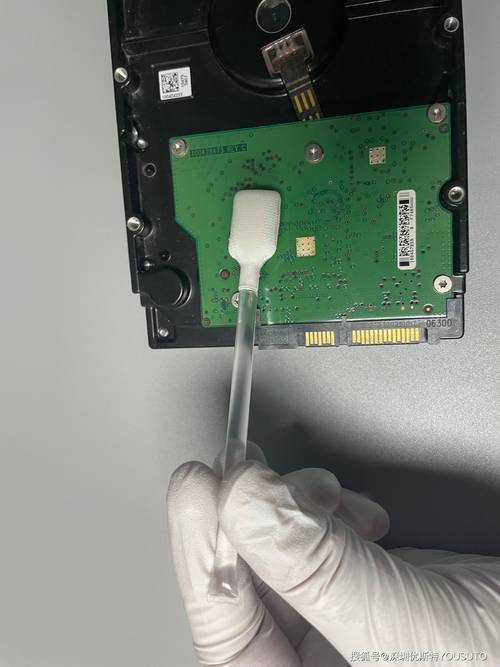 維修電路板后怎么清理電路板的灰塵，電路板怎么修復