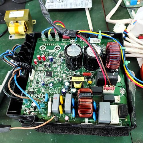 電路板維修接單圖片，電路板維修工作怎么樣