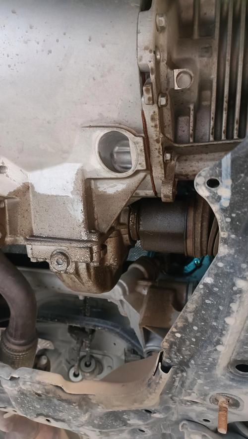 驅動軸油封漏油怎么解決，驅動軸傳感器壞了是什么表現